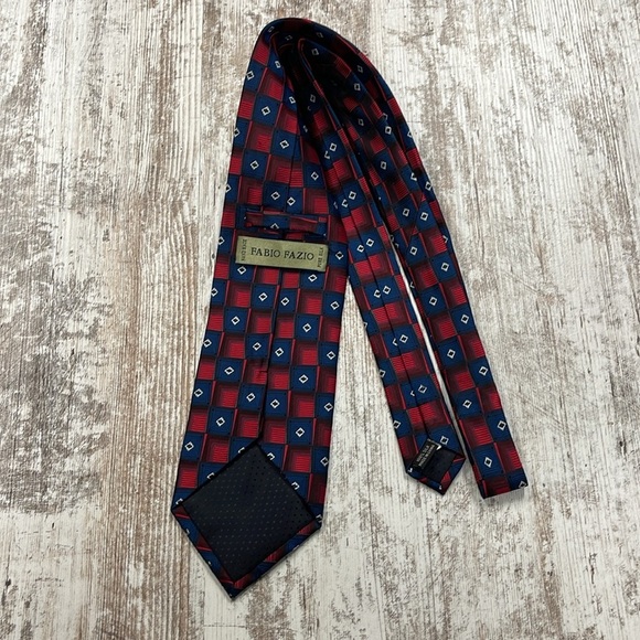 Fabio Fazio Blue Red Square Patterned Hans Made Pure Silk Neck Tie - Picture 6 of 7